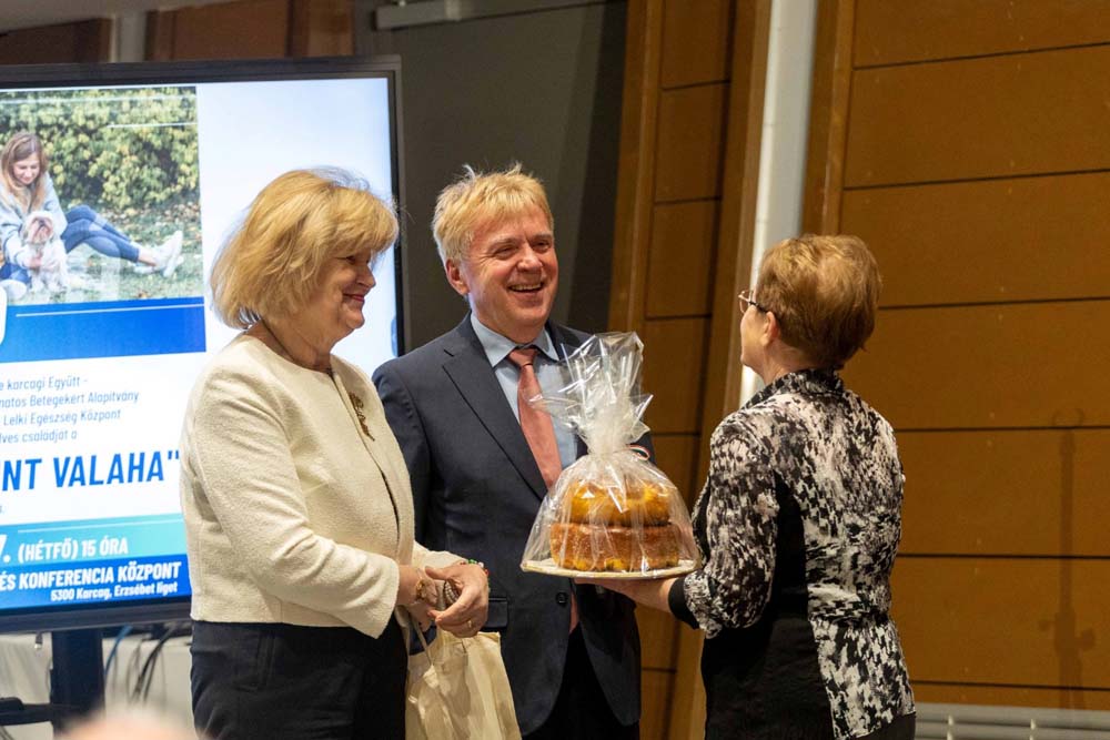 Hírmodó A Béresalapítványról Html M261975b4.jpg