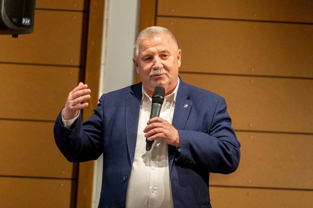 Hírmodó A Béresalapítványról Html M6e055c04.jpg